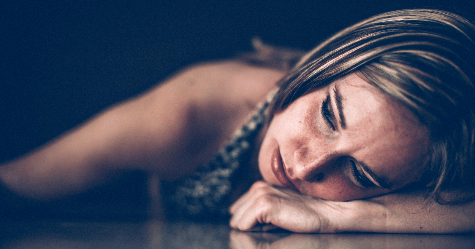 If a person is only friends with you out of convenience, they’ll usually display these 8 subtle behaviors