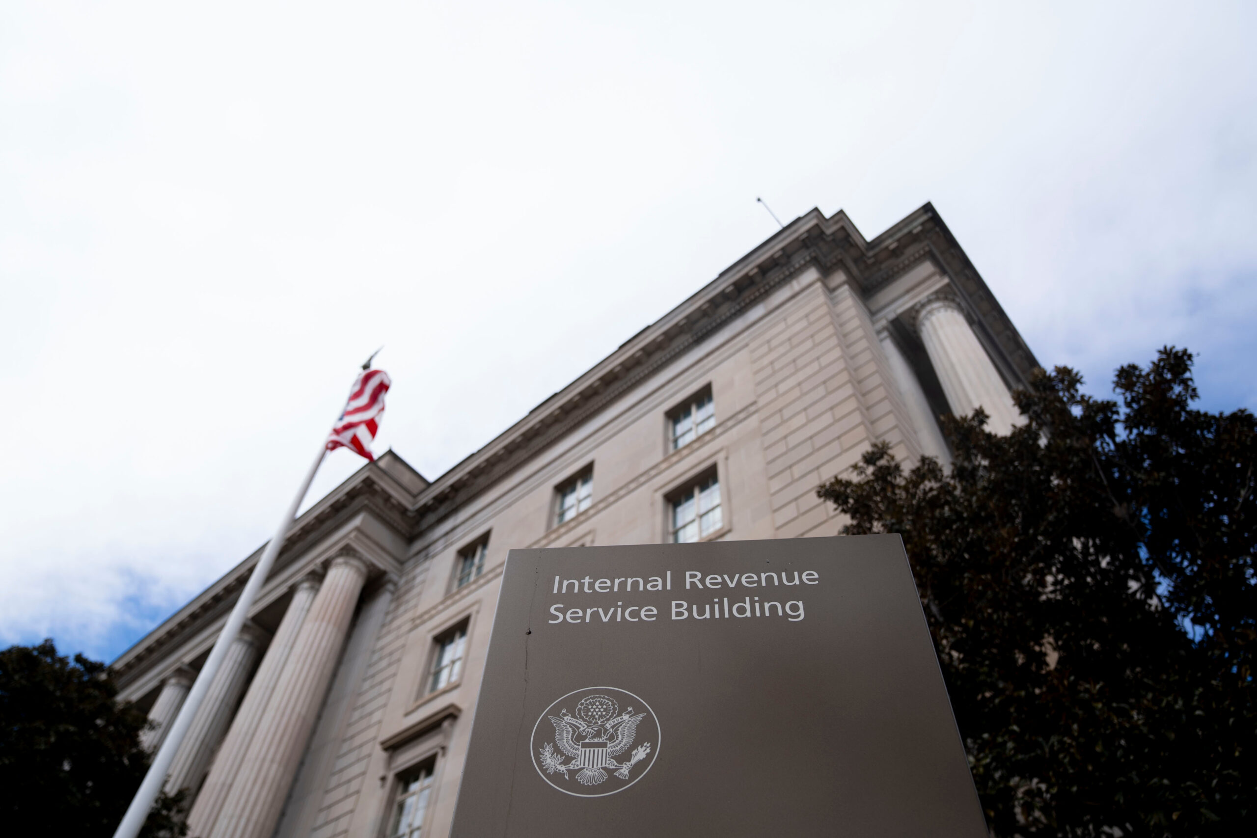 Government shutdown leaves IRS in limbo